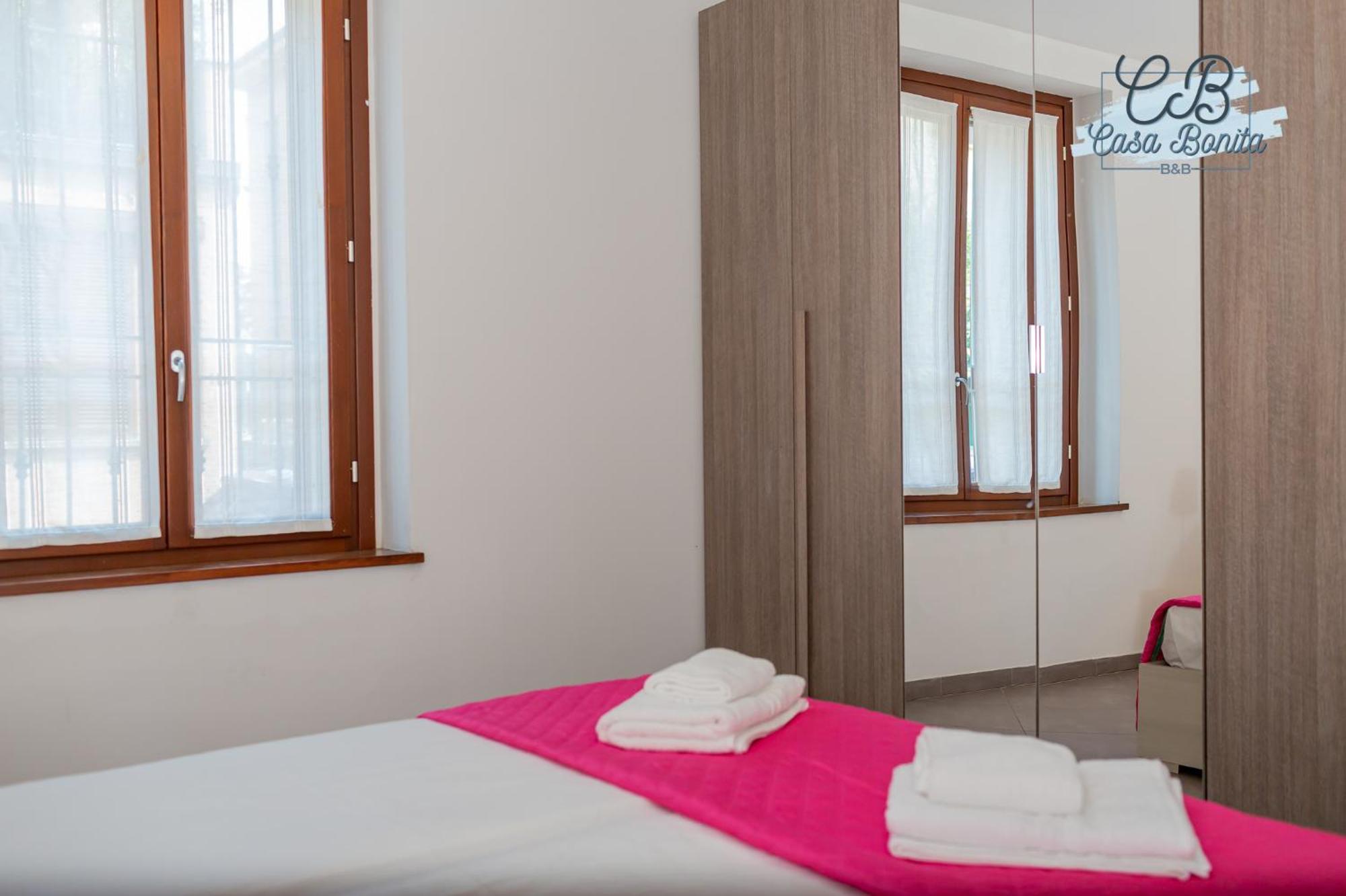 Casa Bonita Rho Aparthotel Kültér fotó